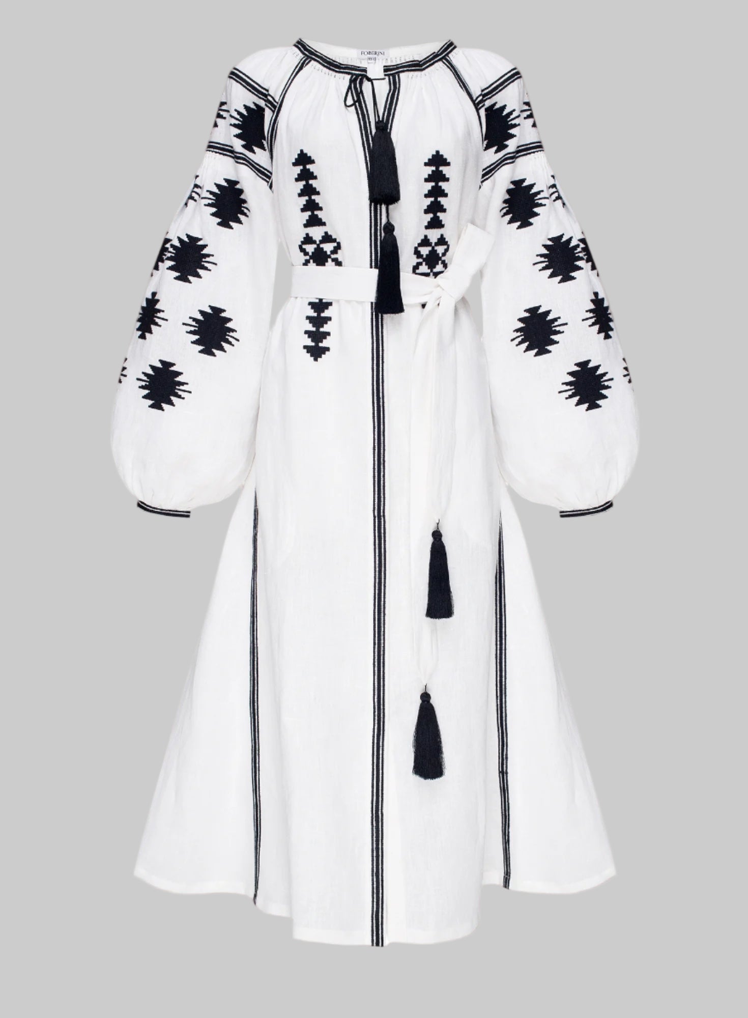 Rochie caftan cu broderie albă Geometry