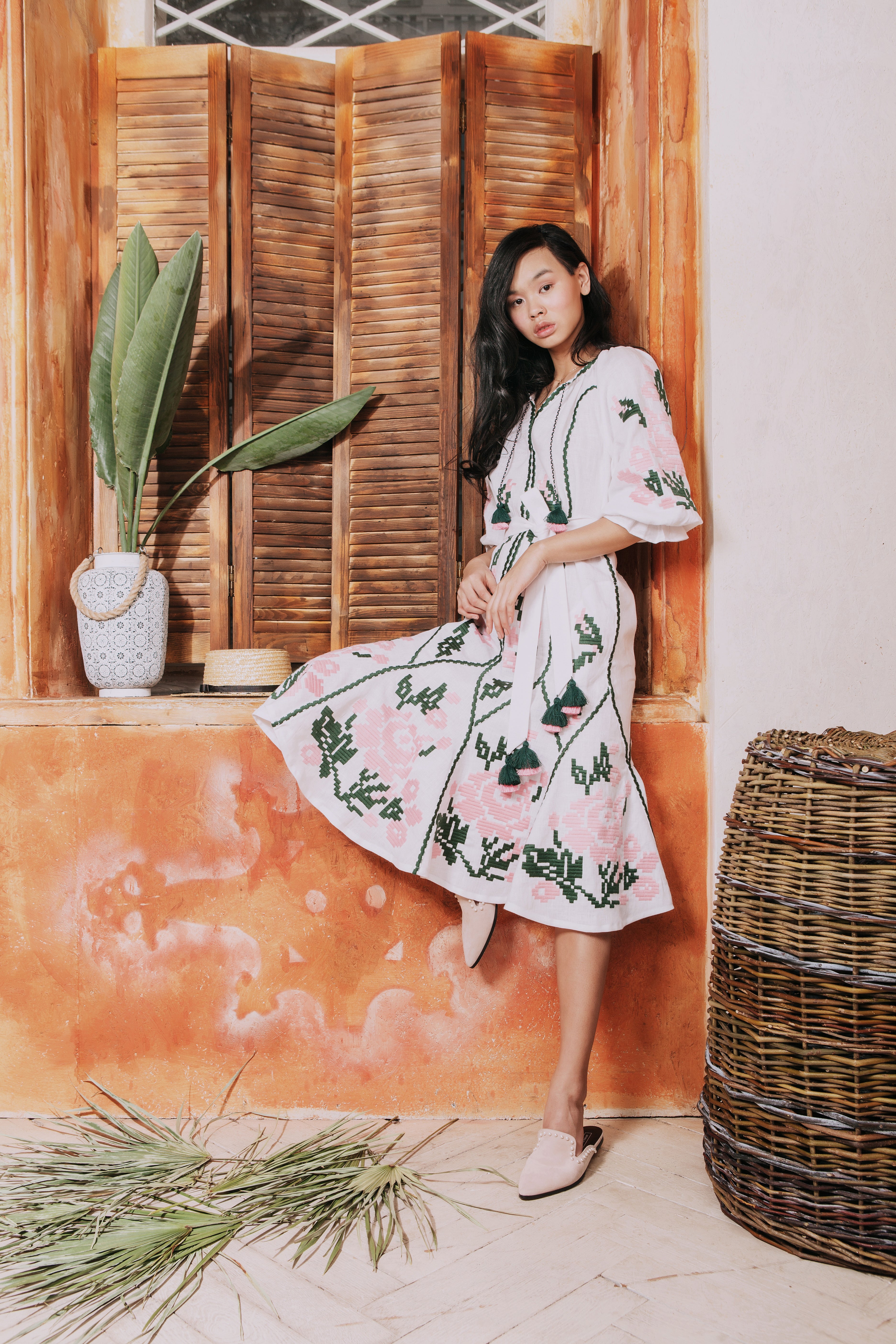 Rochie midi Marta cu broderie