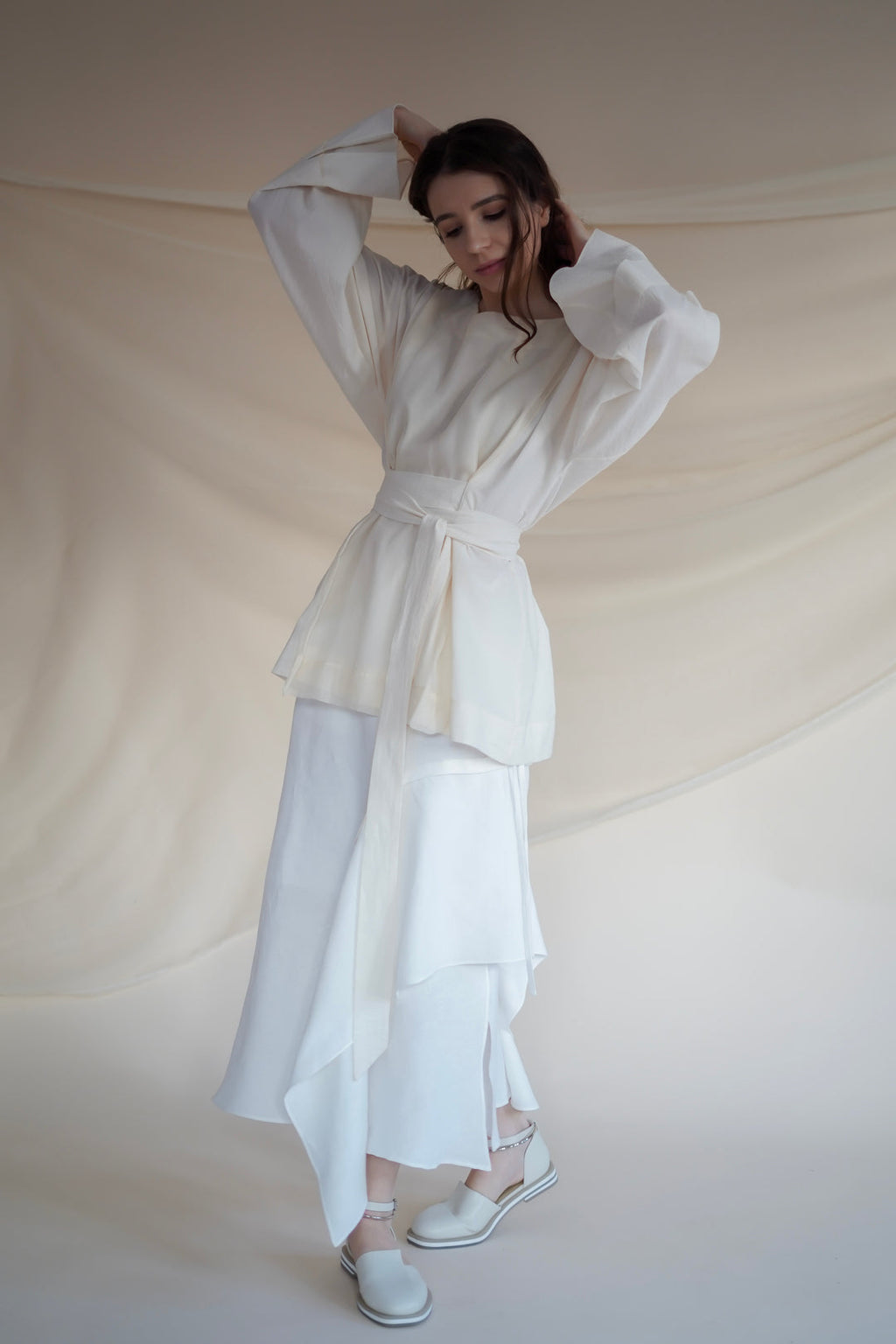 Cămașă Yvoire din Bumbac Natural cu Cordon Poetic Alb