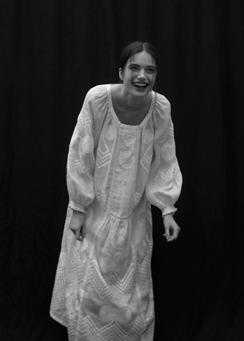 My Sleeping Gypsy, Embroidered dress, beige, linen, floral motif, hand-embroidered – view 6