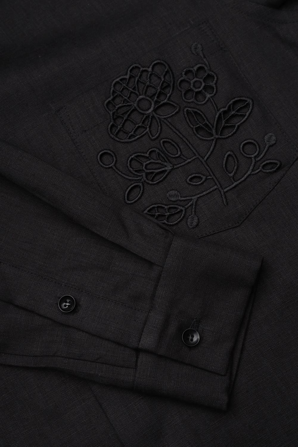Men Tree Of Life Linen Shirt in Black