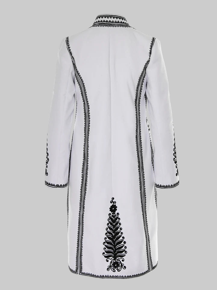 Haină românească din lână lucrată manual, albă