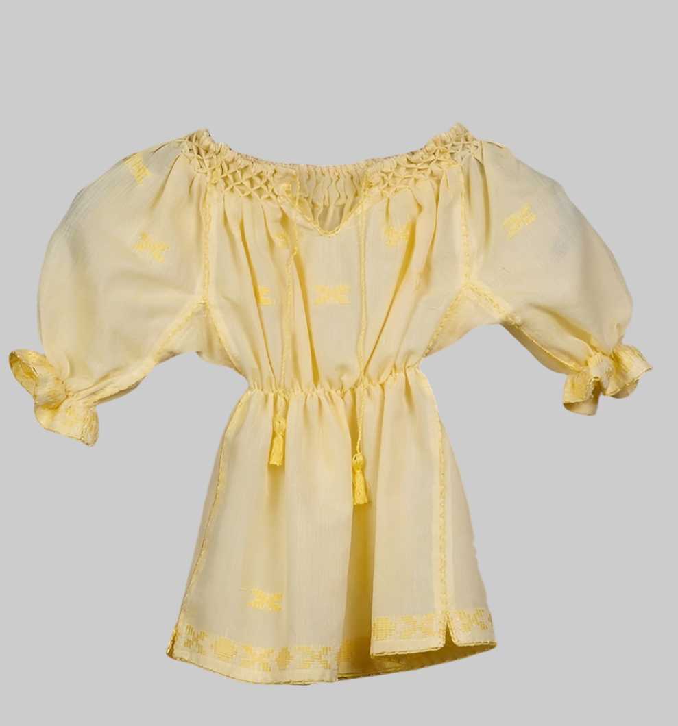 Rochie țesută manual pentru bebeluși