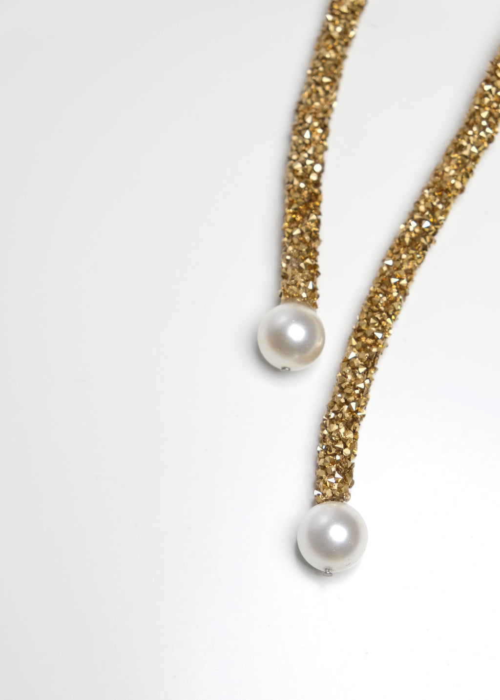 Sparkling Bow Brooch | Chloe by Katerini Mou