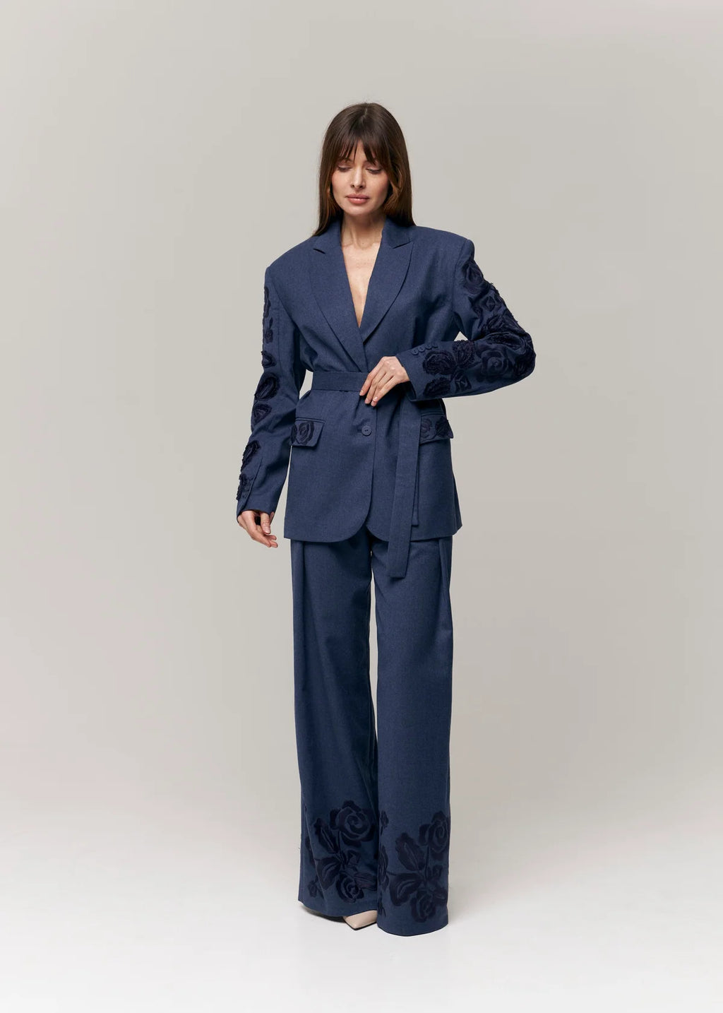 Velvet Rose Embroidered Wool Blazer – Steel Blue