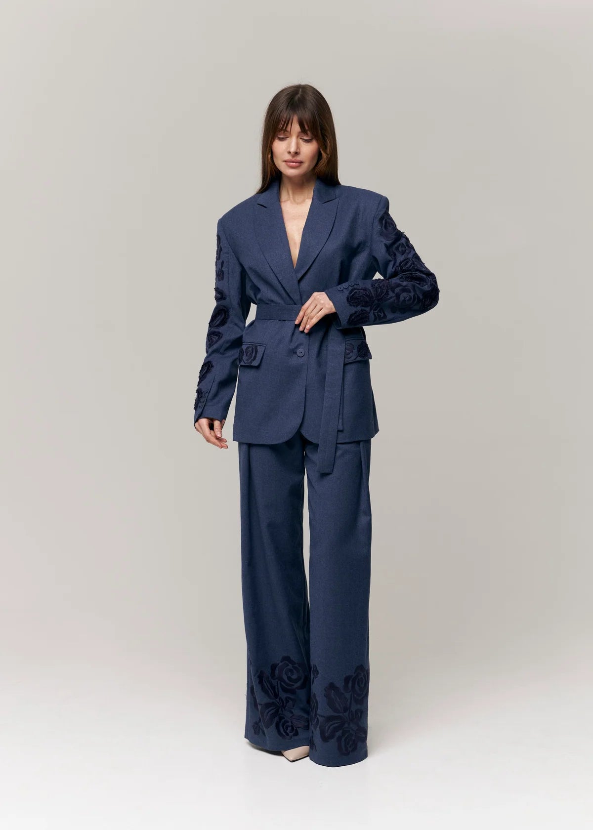 Velvet Rose Embroidered Wool Blazer – Steel Blue