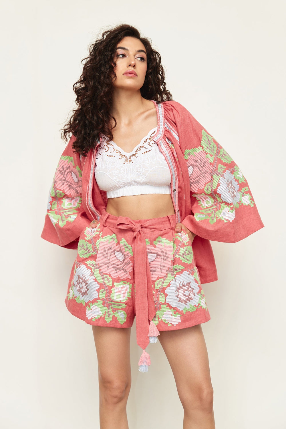 Hand-embroidered folk linen shorts – embroidery detail