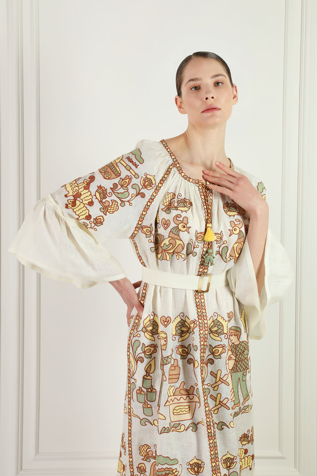 Embroidery History linen maxi dress - neckline detail