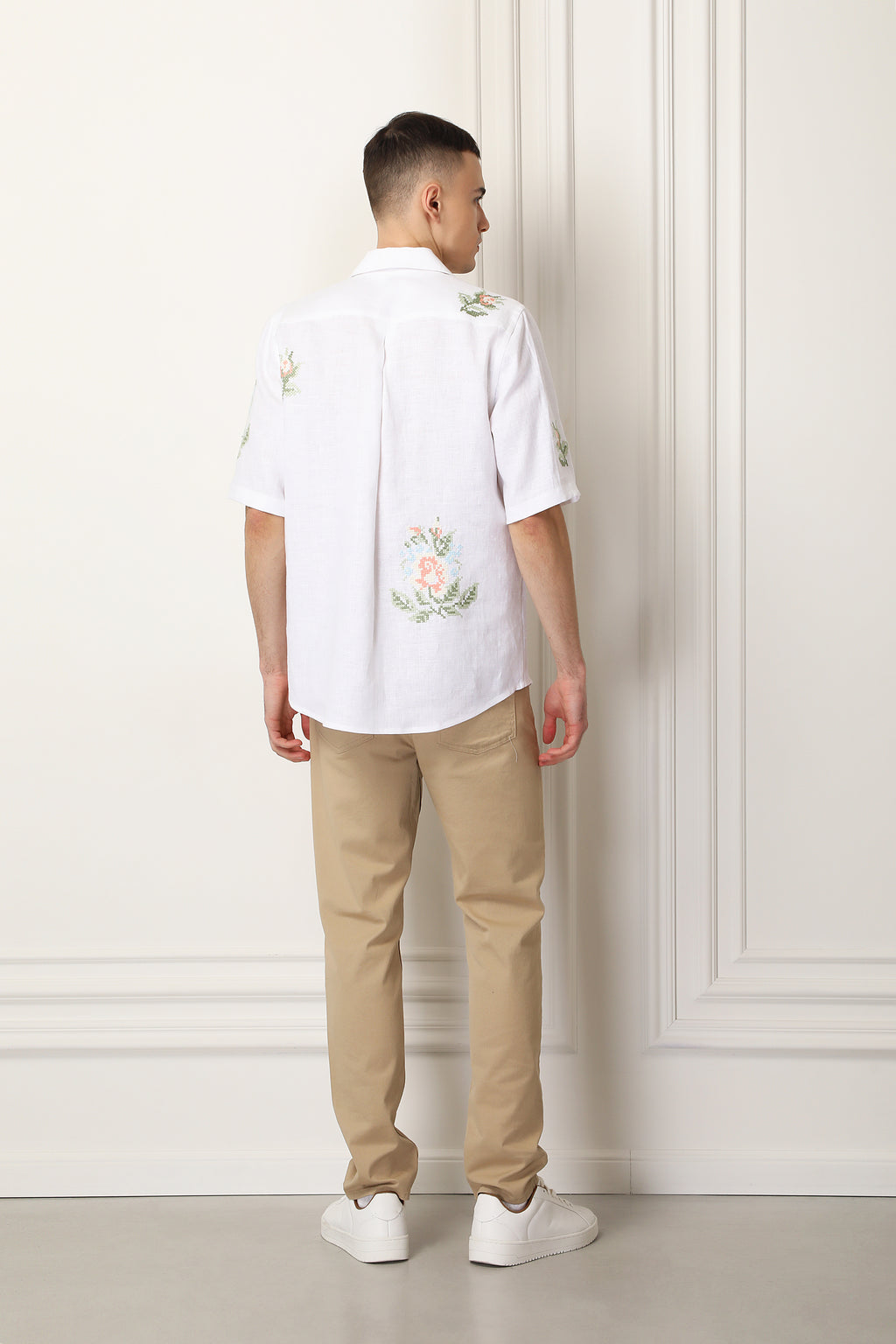 Enej Linen Floral Embroidered Shirt