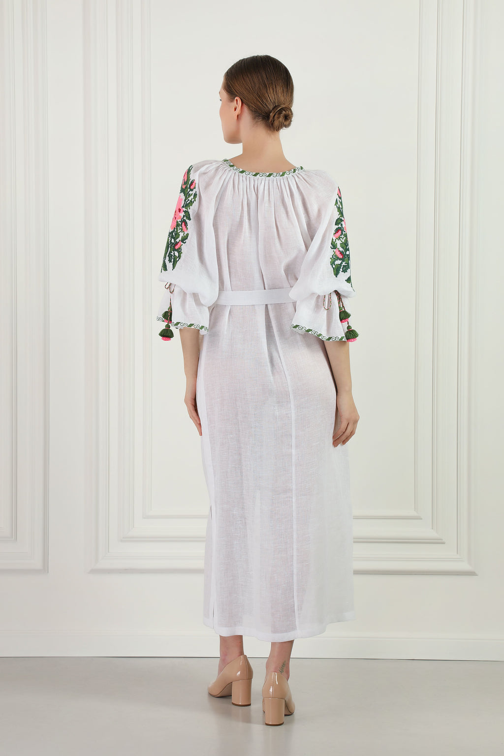 White linen beach tunic - snap-button placket and side slit detail