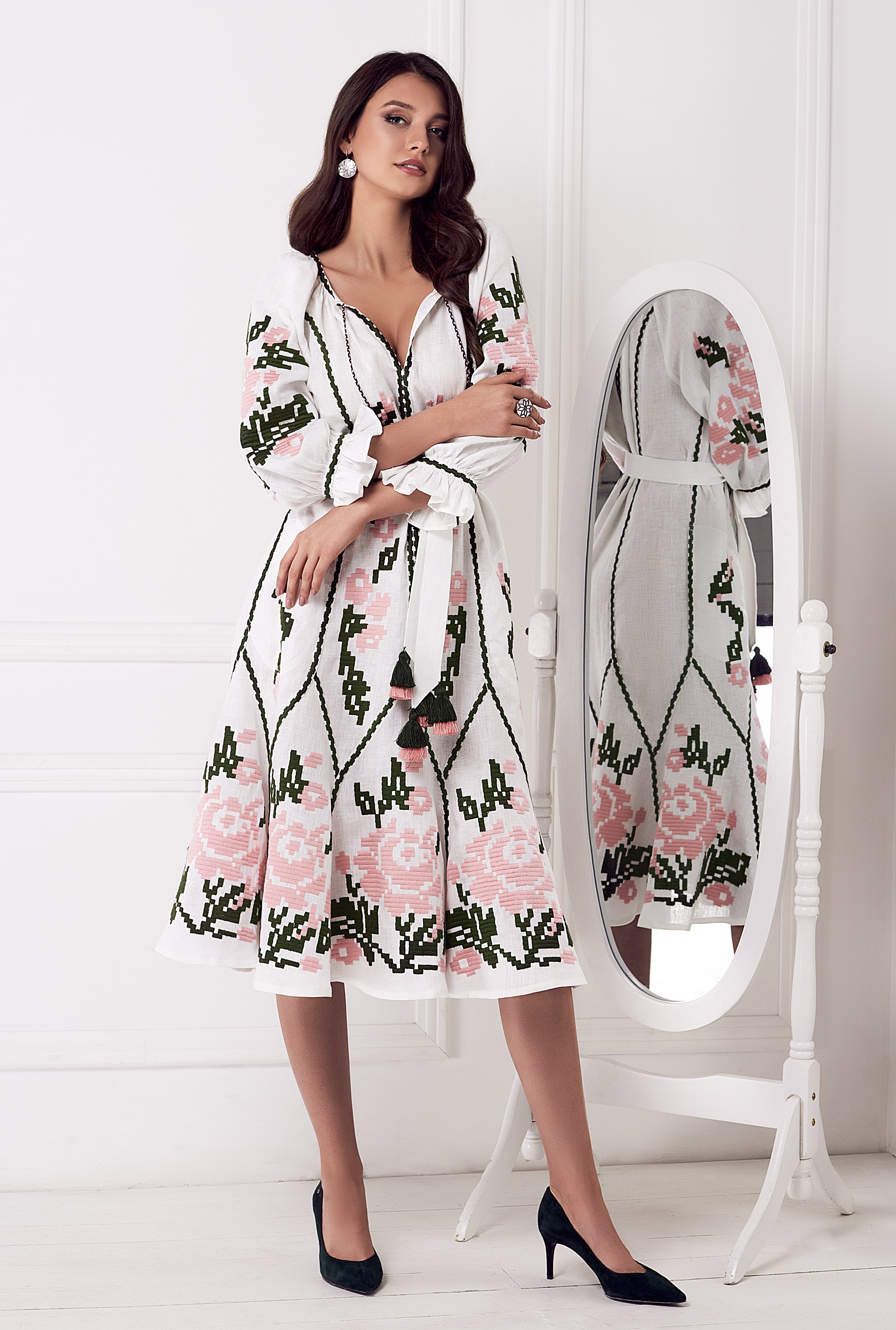 Rochie midi Marta cu broderie