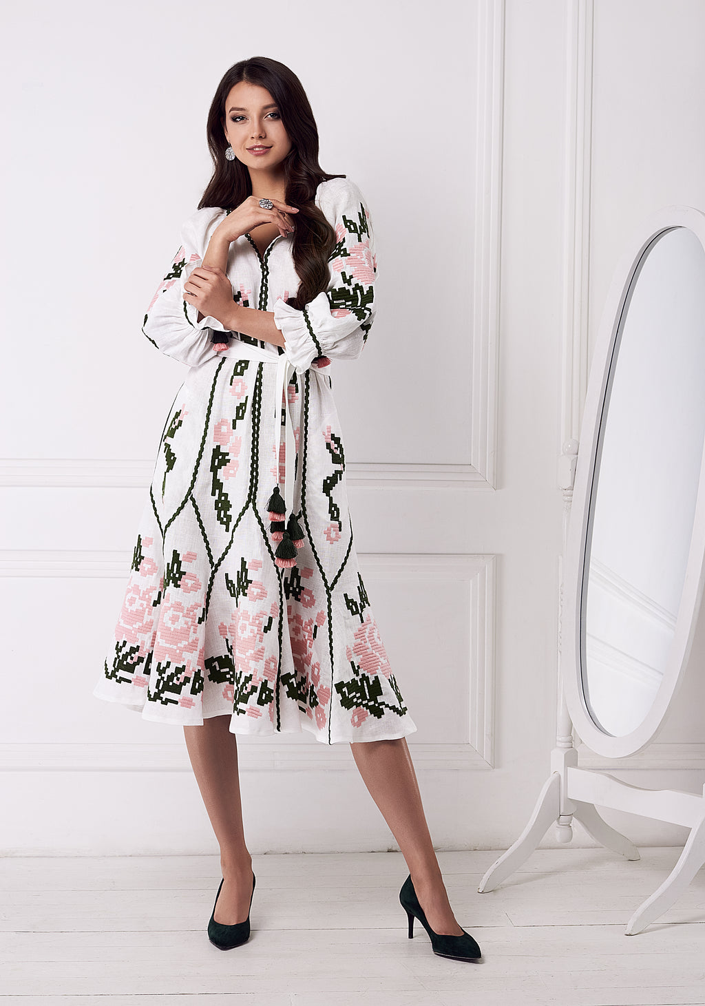 Rochie midi Marta cu broderie