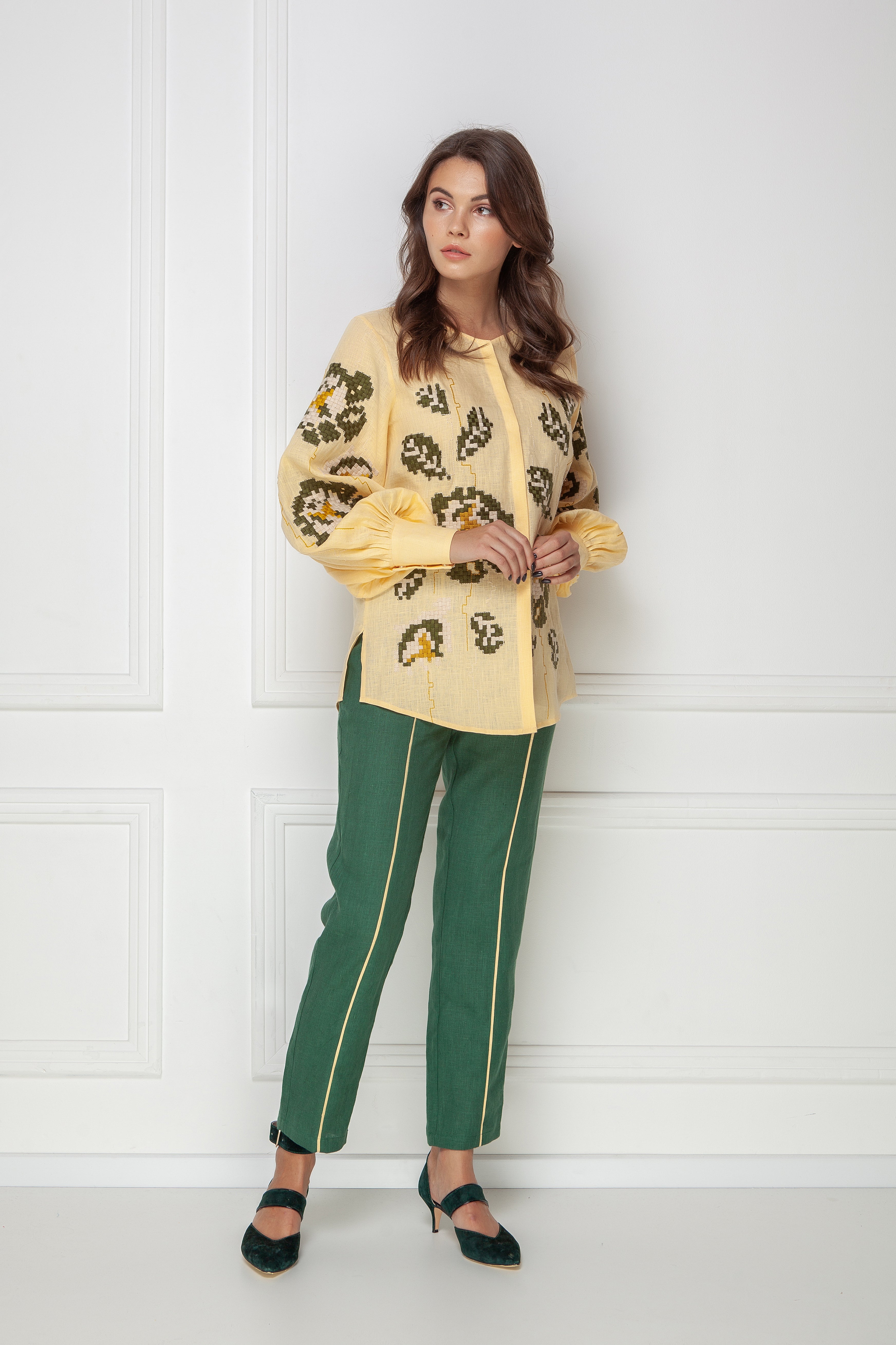 Mira High-Waist Linen Trousers — Bottle Green