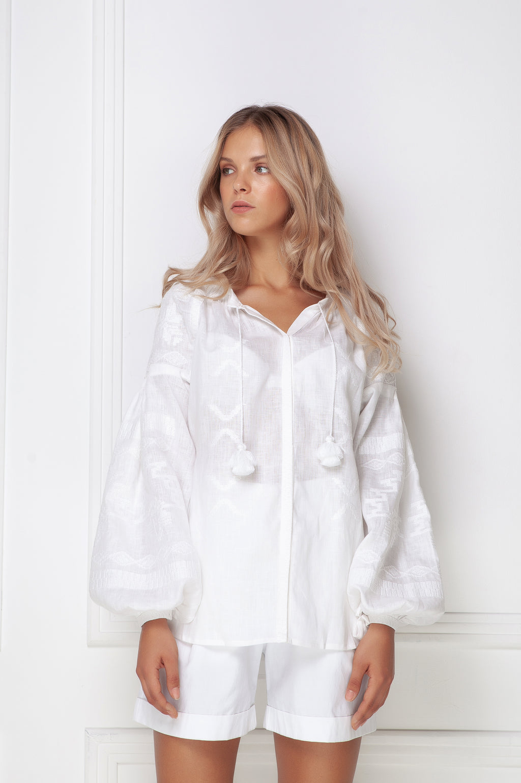 Bluză brodată Tina