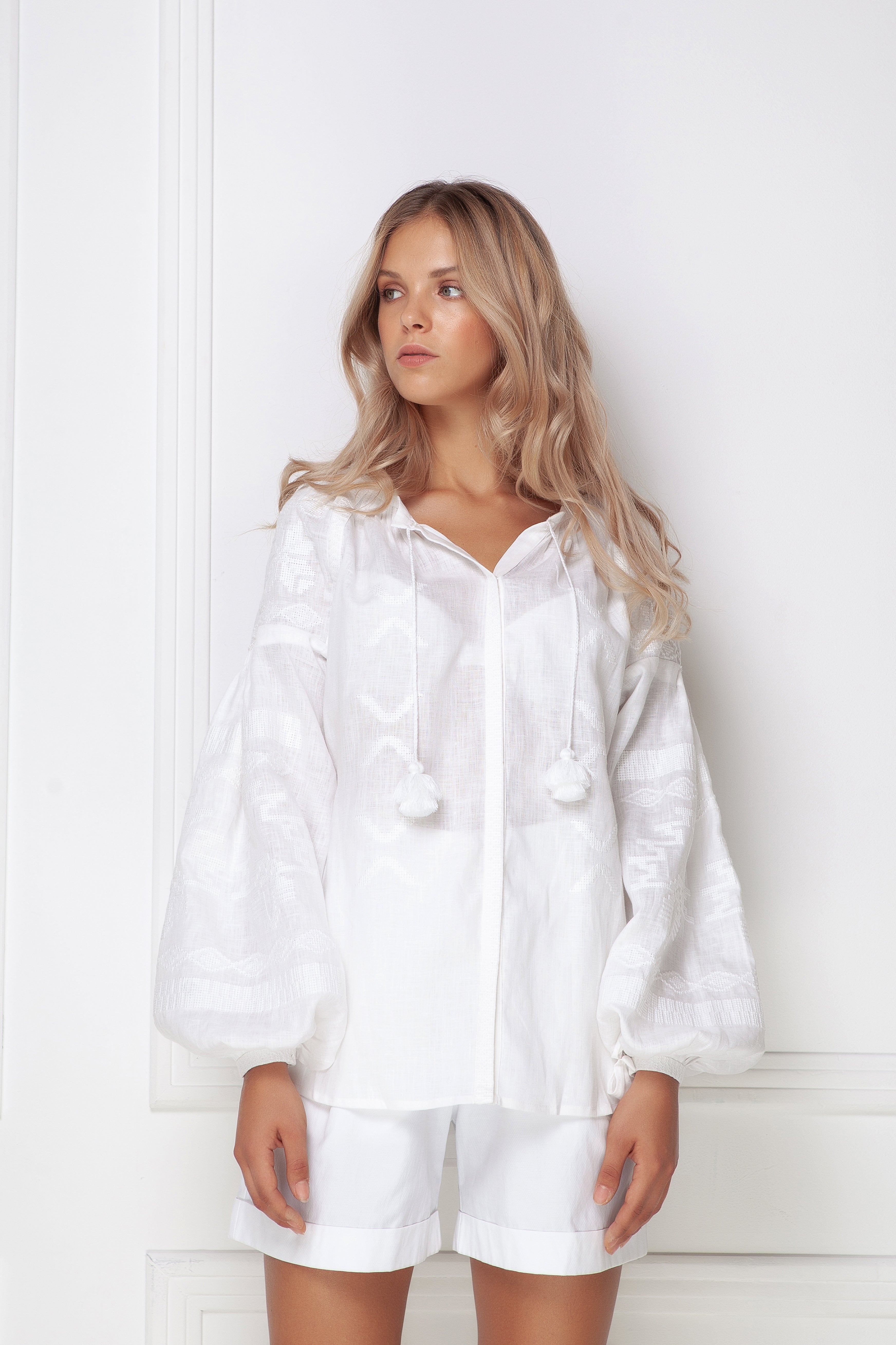 Bluză brodată Tina