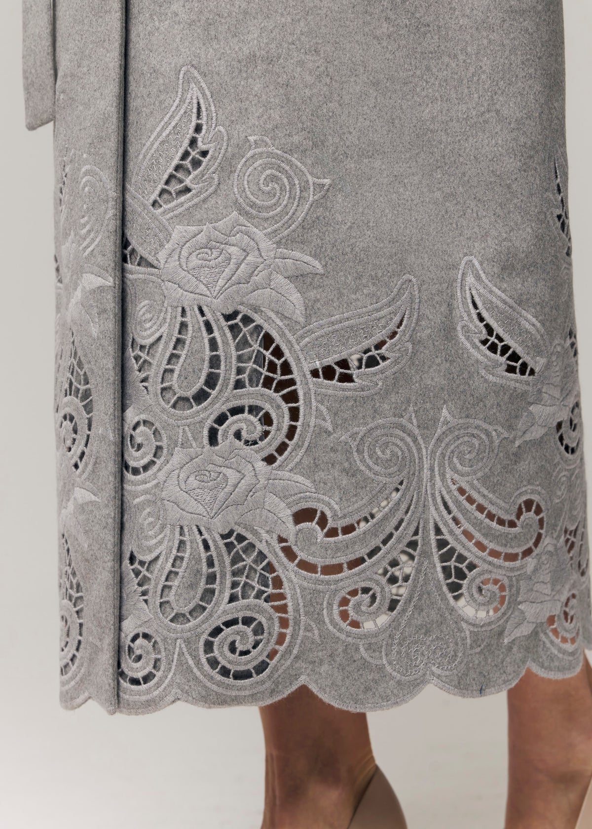 Wool & Cashmere Eyelet Coat "Rose Eclipse Grey"