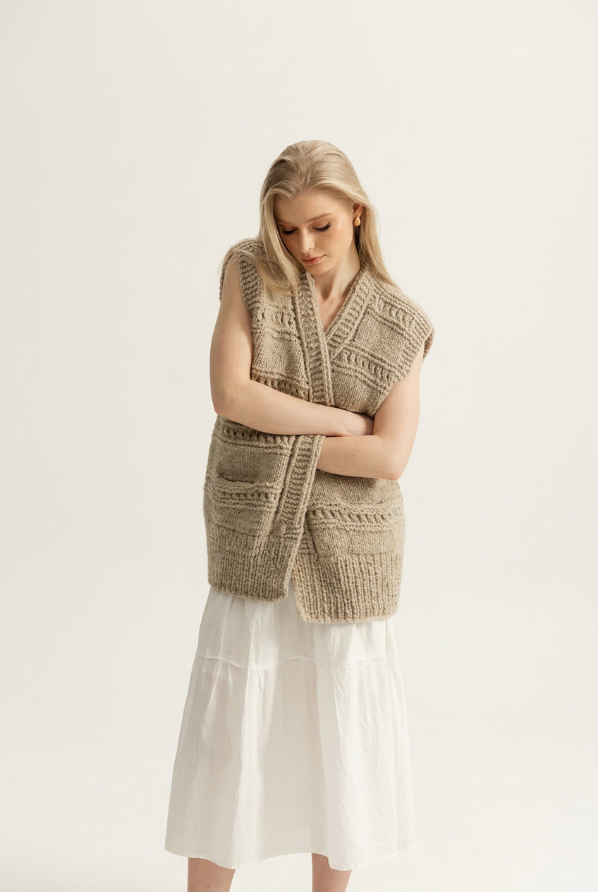 Embroidered vest, brown, wool, hand-embroidered – back view