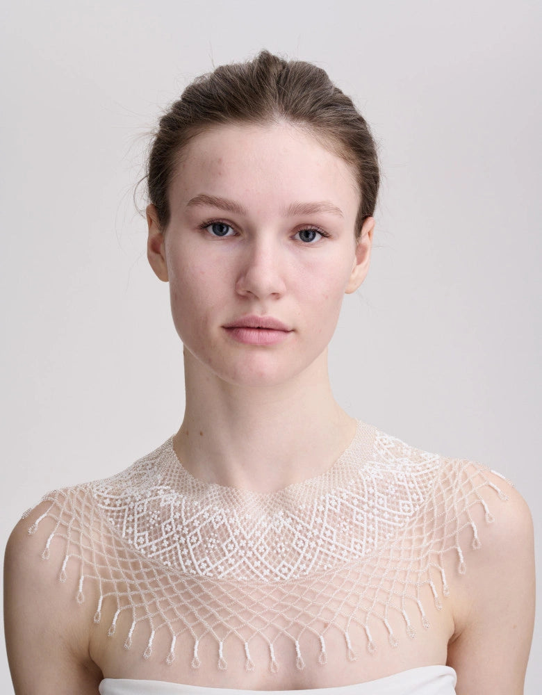 Koza Dereza, Necklace, white, handmade – detail