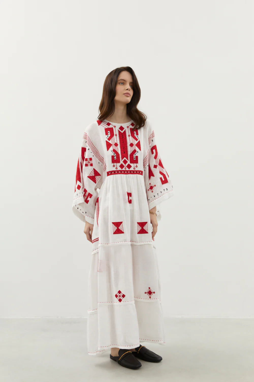 White Linen Long Dress with Geometric Embroidery Braille My Sleeping Gypsy