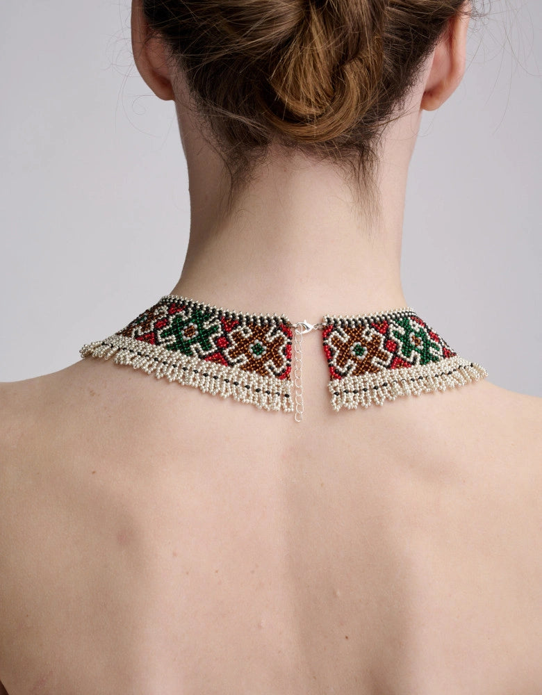 Hutsul folk beaded collar necklace, hand-strung glass beads, detail