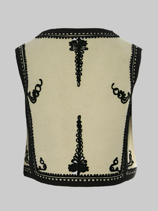 Vestă Scurtă Ecru din Lână și Cașmir cu Broderie Neagră, Lucrată Manual de Artizani Români (04)