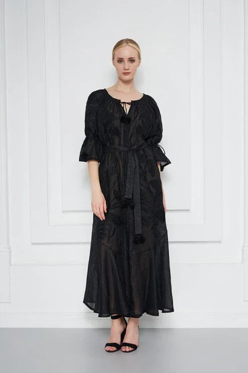 Foberini, Embroidered dress, floral motif, hand-embroidered – embroidery detail