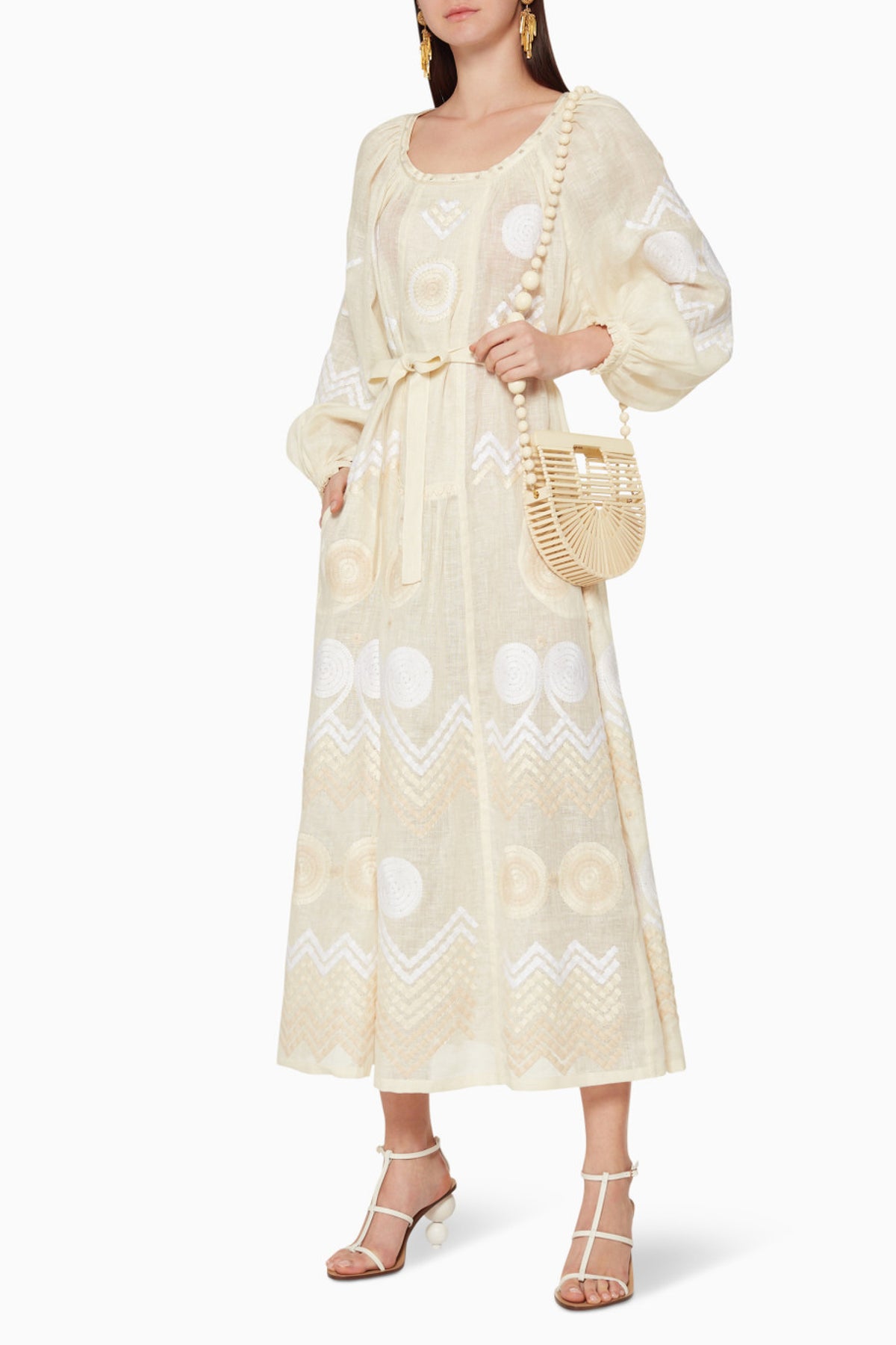 My Sleeping Gypsy, Embroidered dress, beige, linen, floral motif, hand-embroidered – embroidery detail