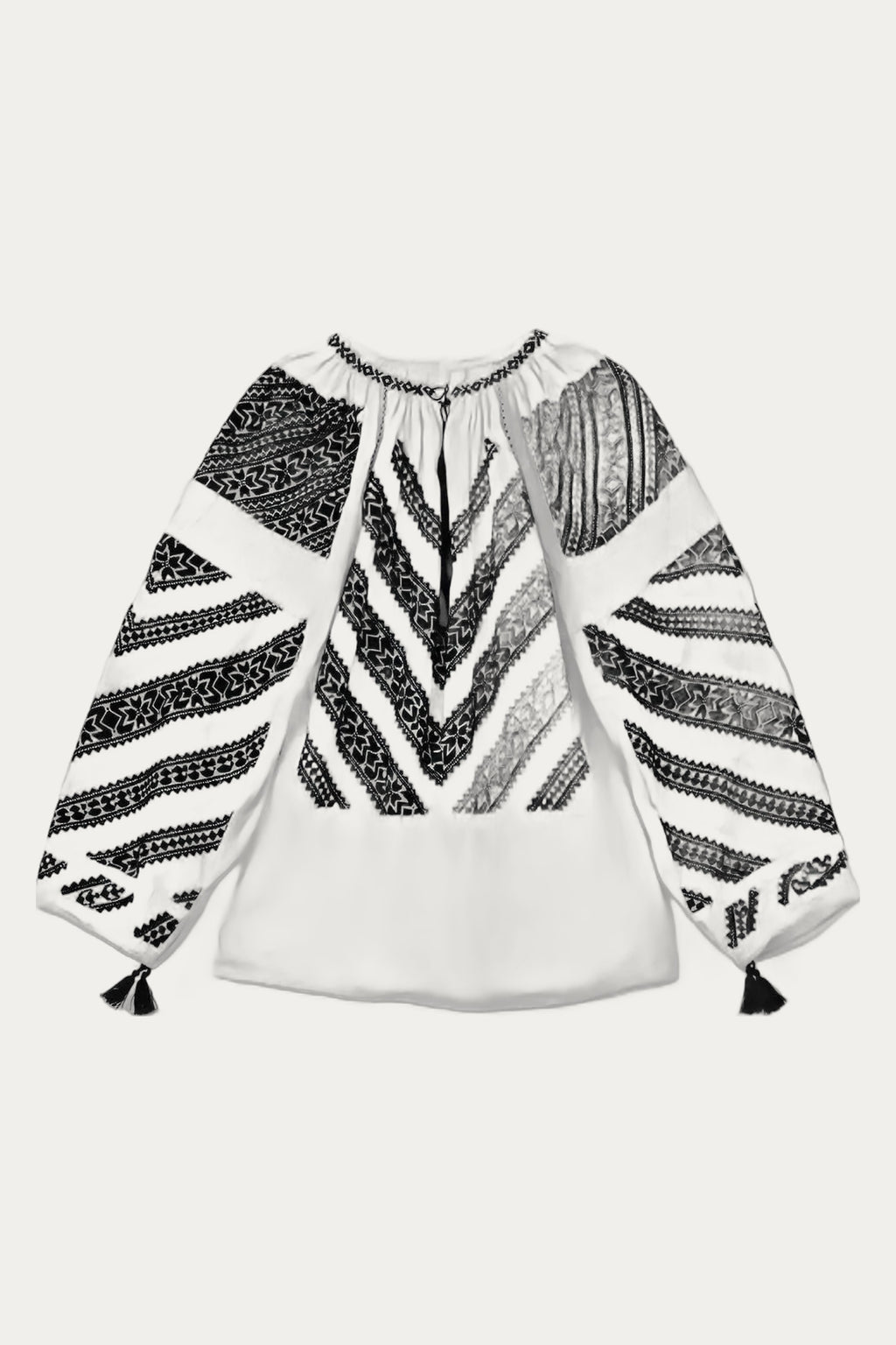 Hand-Embroidered Romanian Blouse – Model Nocturne