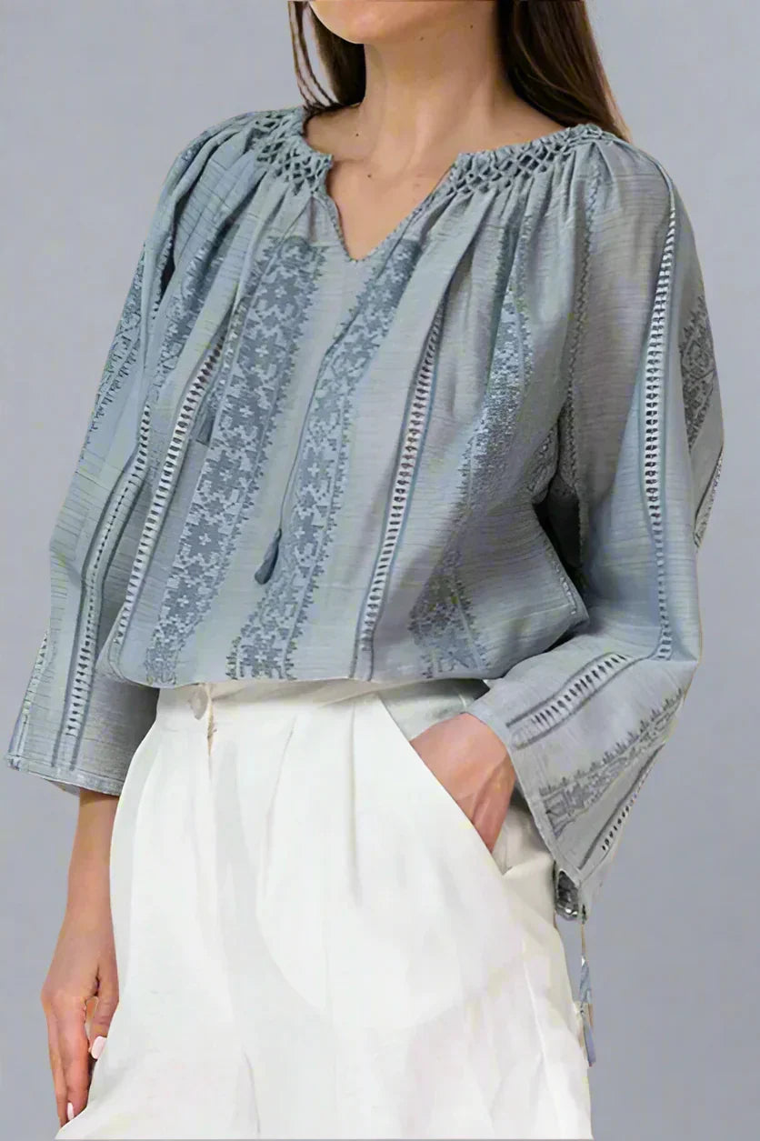 Bluza romaneasca tesuta manual