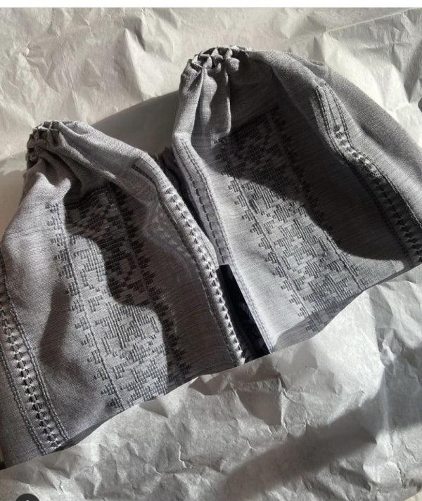 Bluza romaneasca tesuta manual