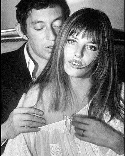 Ie românească alba cu broderie alba