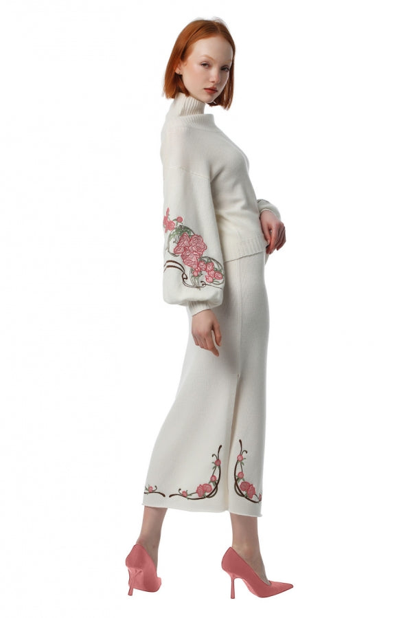 Pulover din caşmir organic cu broderie de mǎtase