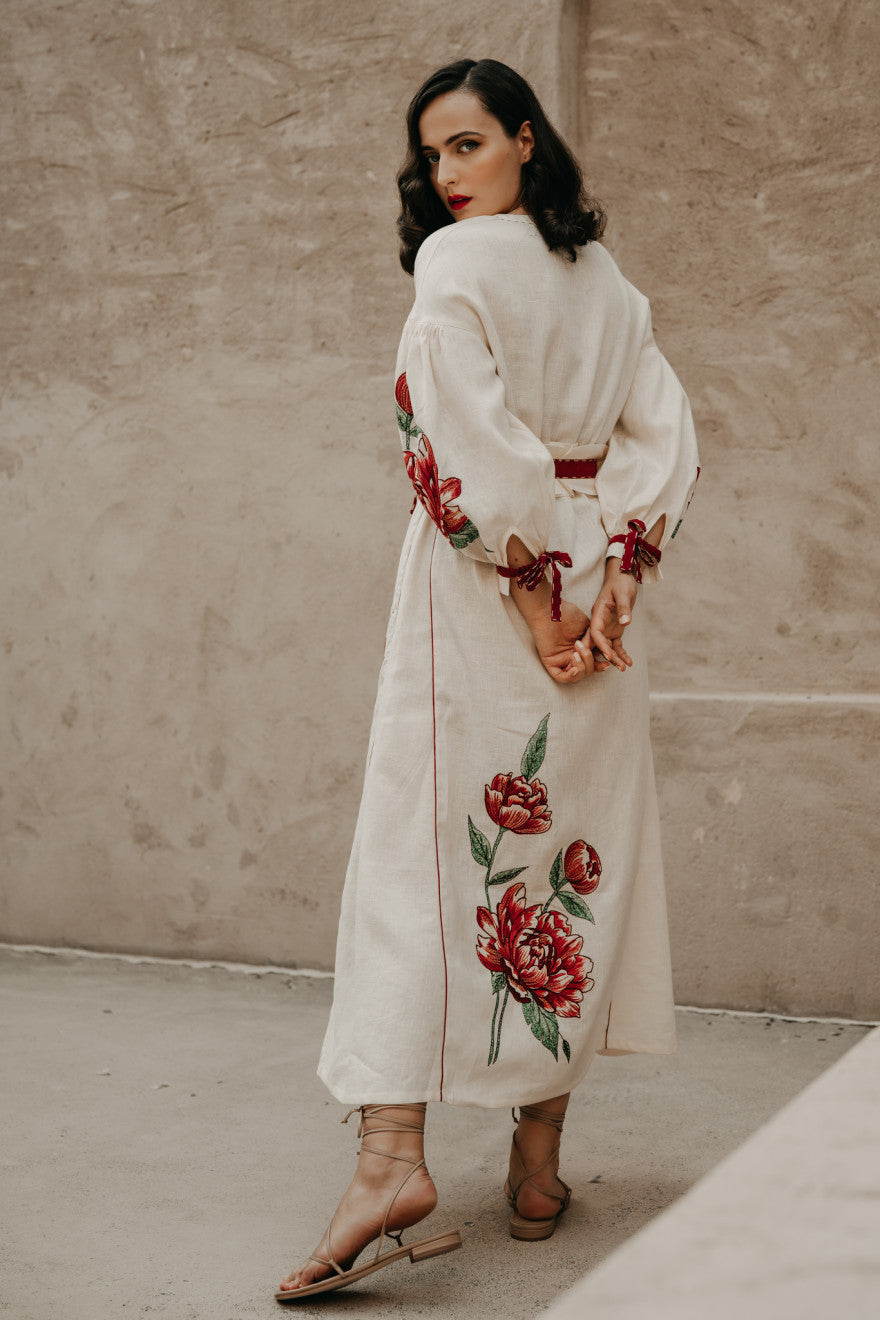 The Peony Dress in ivory - satin-stitch floral embroidery detail