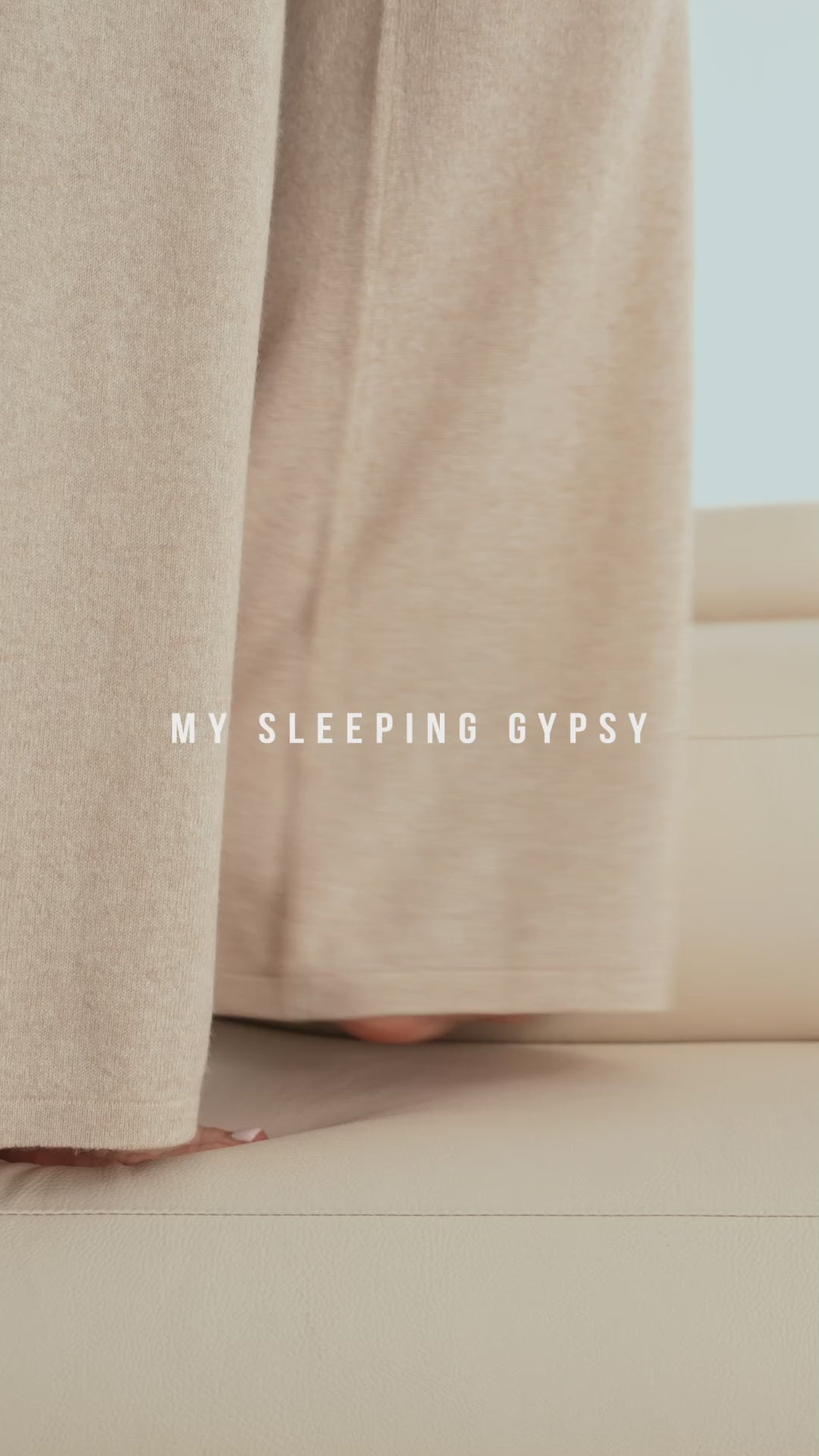 Pantaloni din cașmir Hygge