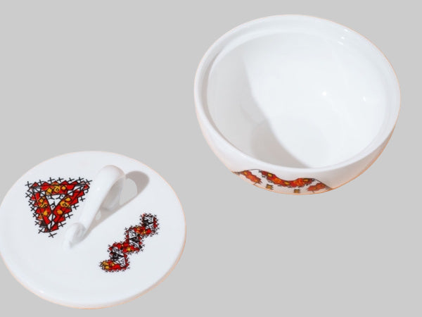 Zaharnita Motiv Romanesc