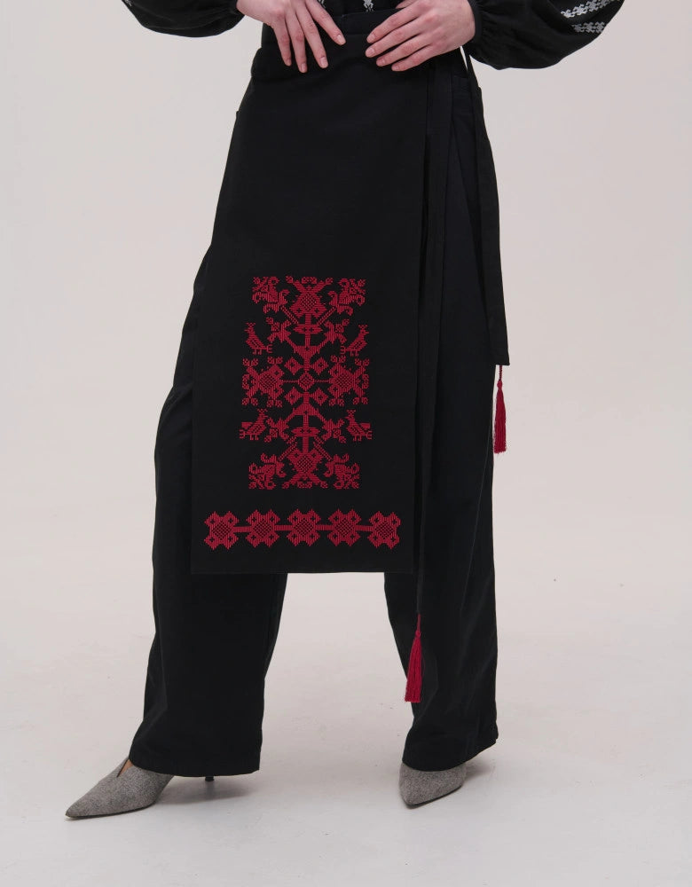 traditional apron embroidery 