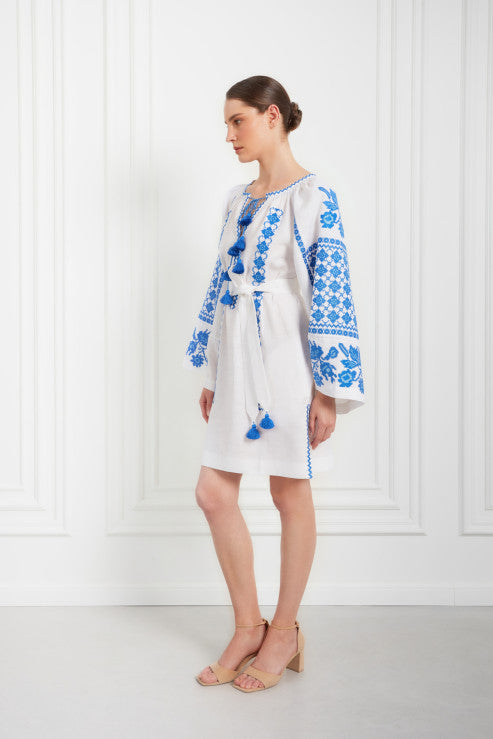 Tunica Zoryana alba cu broderie albastra Foberini