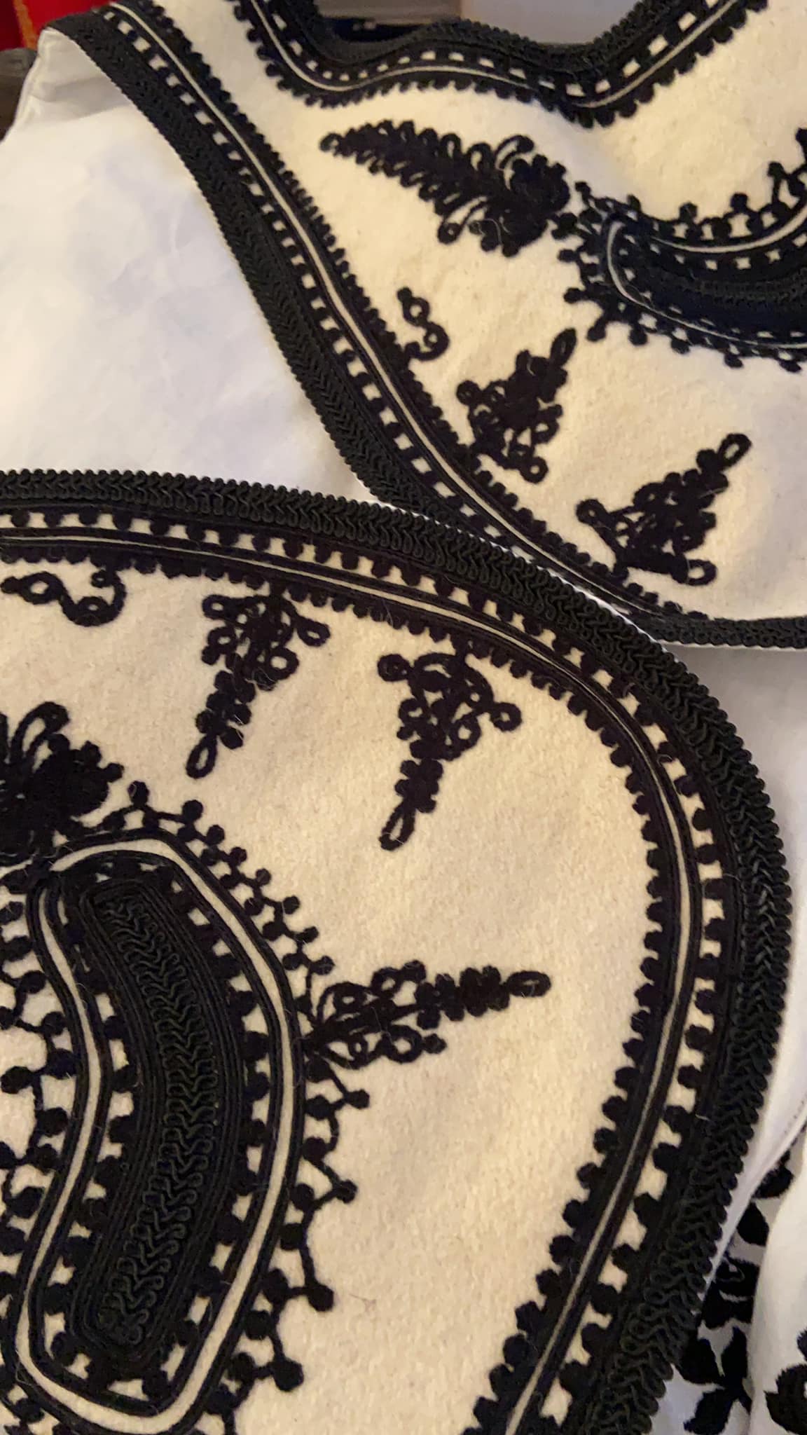 Embroidered wool coat, white, floral motif, hand-embroidered – back view