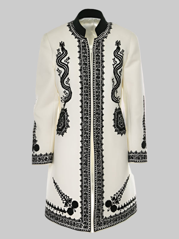 Suman Schilăresc Alb din Lână și Cașmir cu Broderie Neagră, Lucrat Manual de Artizani Români (09)
