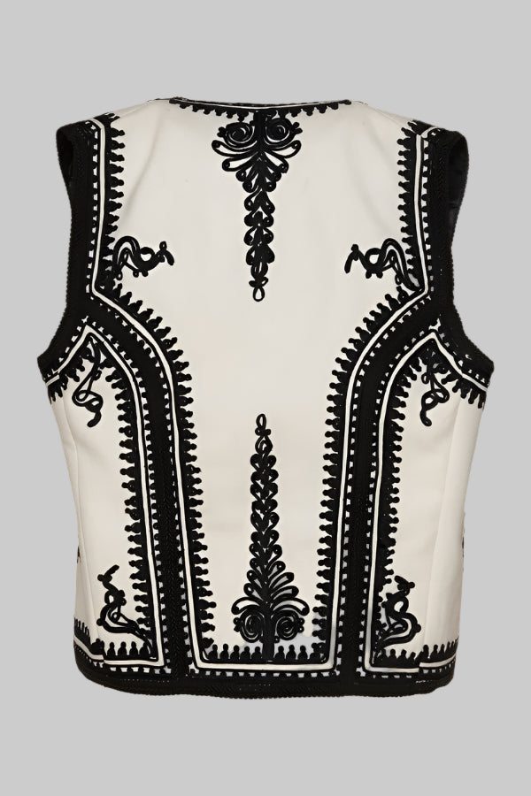 Vesta Brodata Folk In Alb-Negru