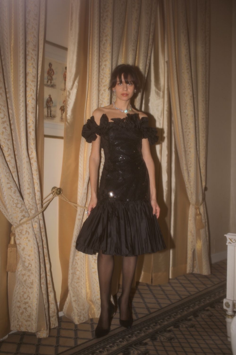 Récupérer Upcycled Midi Black Sequin Dress