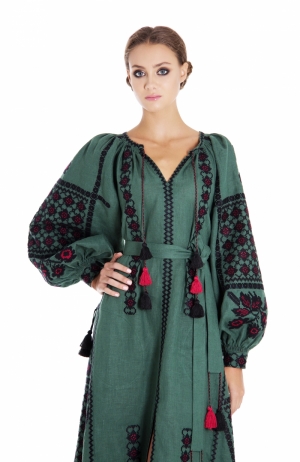 Embroidered dress “Green chic”
