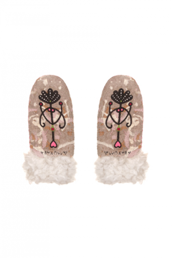 Snowfall Mittens in Beige